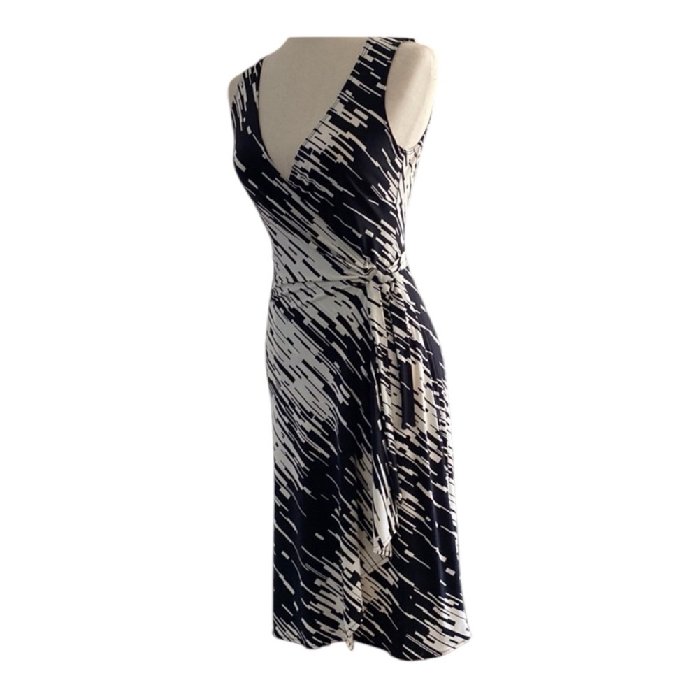 BCBGMaxAzria Black & Écru Lightning Edge Bodycon Wrap Dress Sz XS. NWT - Picture 11 of 14
